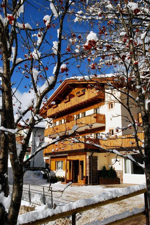 Residence Adler San Martino Di Castrozza Luaran gambar