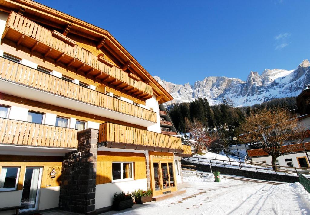 Residence Adler San Martino Di Castrozza Luaran gambar
